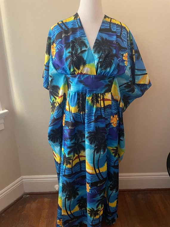 Vintage Women's Aloha Caftan Dress Tropical Eve Bl