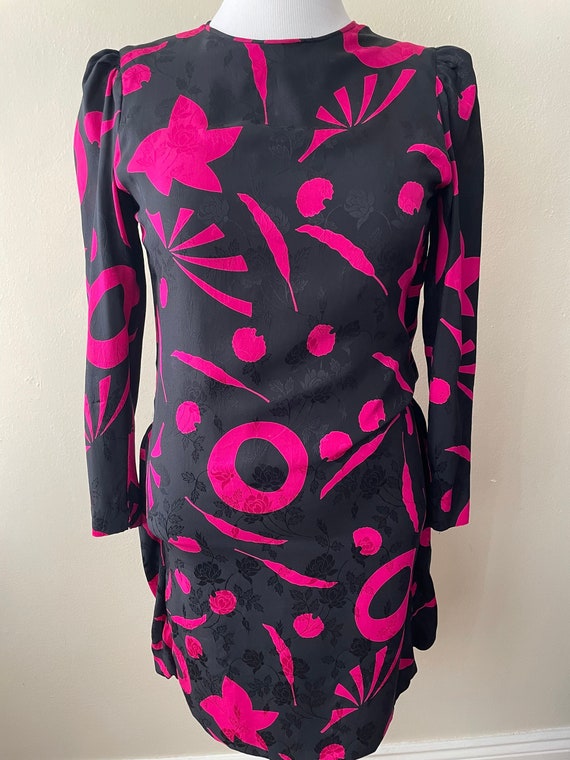 Size M - Vintage Mollie Parnis 60s Black & Pink Dr