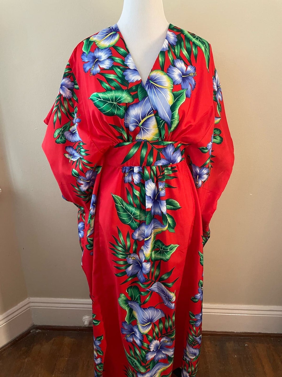 Vintage Women's Aloha Caftan Dress Tamare Red With Purple Floral