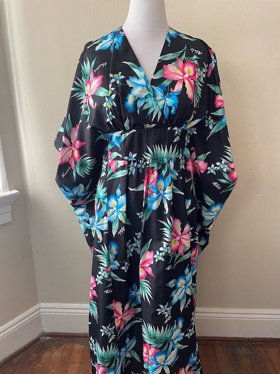 Vintage Women's Aloha Caftan Dress Royal Creation… - image 1