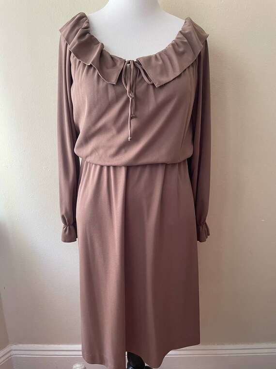 Taille L robe Sears marron vintage des années 70 à épaules