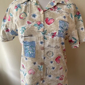 Size M - Vintage 90s Floral Key Heart Print Shirt FLAWED