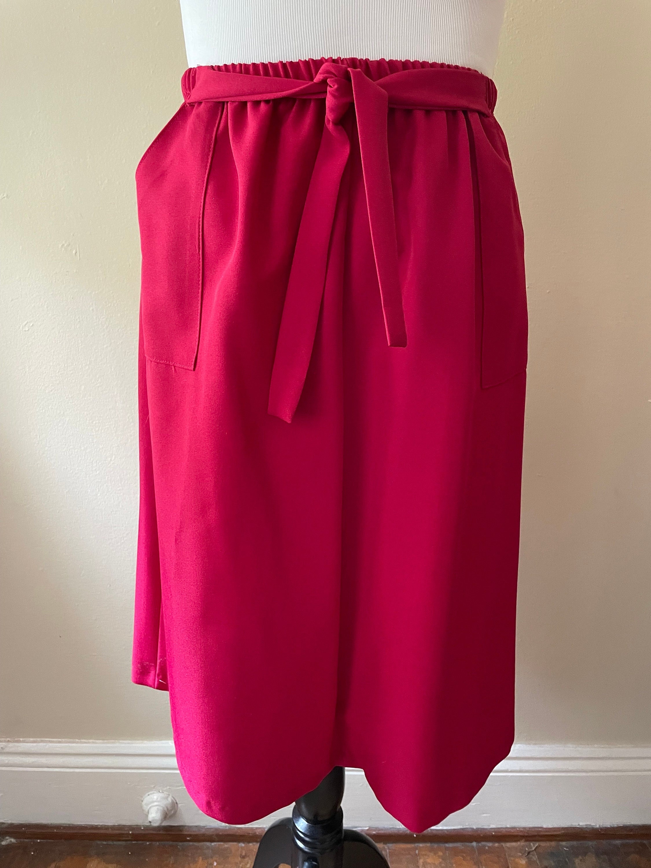 Vintage Aprons, Retro Aprons, Old Fashioned Aprons & Patterns Size Xl - Vintage Red Faux Wrap A-Line Skirt 18 $22.50 AT vintagedancer.com