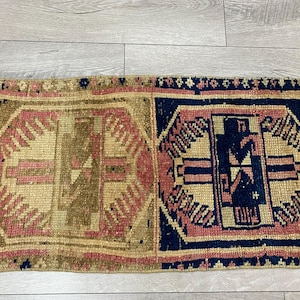 Antique rug, Turkish rug, Neutral rug, Pastel rug, Boho rug, Vintage rug, Small rug, Doormat rug, Oushak rug, Brown rug, Wool rug 1.4x2.6 ft