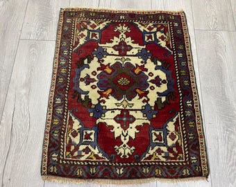 Quadratischer Teppich (2x2), Mini-Teppich (2x2), roter Teppich (2x2), türkischer Teppich (2x2), kleiner Teppich (2x2), Vintage-Teppich (2x2), Oushak-Teppich (2x2), handgeknüpfter Teppich (2x2), 2,2x2,3 Fuß