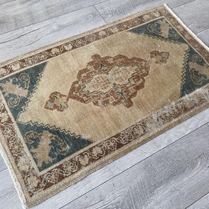 2x3 Neutral rug, 2x3 Small rug, 2x3 Doormat rug, 2x3 Mini rug, 2x3 Turkish rug, 2x3 Vintage rug, 2x3 Brown rug, 2x3 Bath rug, 1.8x3.1 ft
