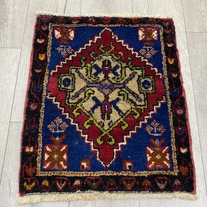Square small rug, Turkish rug, Vintage rug, Oushak rug, Doormat rug, Bath rug, Bohemian rug, Organic wool rug, Antique rug, 1.6 x 1.9 ft
