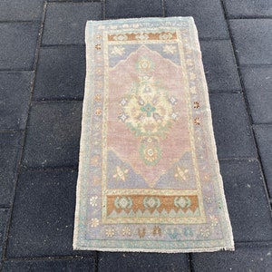 Purple small rug, Vintage rug, Oushak rug, Turkish rug, 1.7x3.5 ft, Boho wool rug, Handmade rug, Doormat, Entry rug, Faded rug, Bath rug