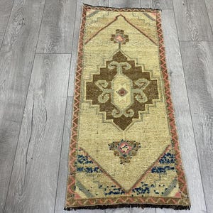 Oushak small rug, Turkish vintage rug, Organic rug, Doormat, Kitchen rug, Oriental rug, Ethnic rug, Bohemian rug, Rustic rug, 1.5 x 3.4 ft image 3