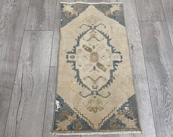 Handmade Wool Turkish Rug, Small Oushak Doormat (1.4 x 2.8 ft)