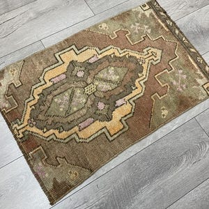 1.6 x 2.5 ft, Antique rug, Vintage rug, Turkish rug, Small rug, Boho rug, Tribal rug, Oriental rug, Handmade rug, Organic wool rug, Doormat
