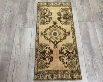 Small Vintage Oushak Wool Rug, Turkish carpet 1.5x3.1 ft