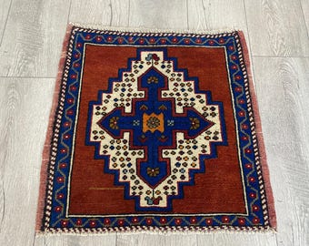 Square rug, Turkish small rug, Oushak rug, Handmade rug, Vintage rug, Doormat rug, Bath rug, Red rug, Bohemian rug, Oriental rug, 1.9x1.9 ft