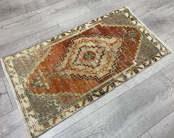 Turkish mini rug, Small rug, Oushak wool rug, Bohemian rug, Handmade rug, Doormat rug, Laundry rug, Vintage rug, Organic rug, 1.5 x 2.8 ft