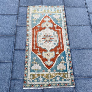 Wool small rug, Vintage rug, Turkish rug, Oriental rug, Tribal rug, Bath rug, 1.5x3.2 ft, Oushak rug, Decor rug, Handmade rug, Anatolian rug