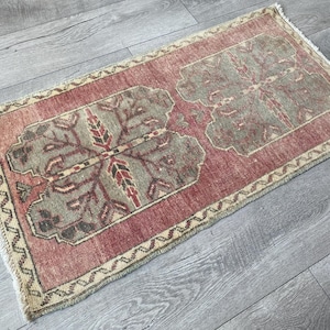 2x3 Pink rug, 2x3 Small rug, 2x3 Turkish rug, 2x3 Mini rug, 2x3 Doormat rug, 2x3 Vintage rug, 2x3 Bath rug, Oushak wool rug, 1.7x3.3 ft
