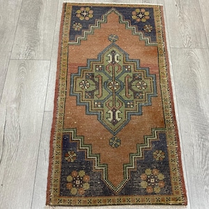 2x3 Orange rug, 2x3 Small rug, 2x3 Bath rug, 2x3 Mini rug, 2x3 Vintage rug, 2x3 Turkish rug, 2x3 Doormat rug, 2x3 Oushak rug, 1.7x3.2 ft