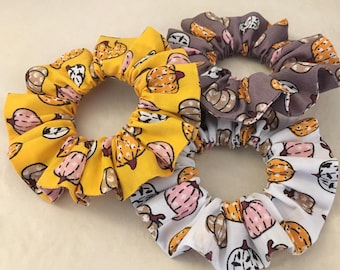 Halloween scrunchie, Pumpkin scrunchies, Halloween gifts, Trick or treat, Perfect gifts for friends and family, Made in UK
