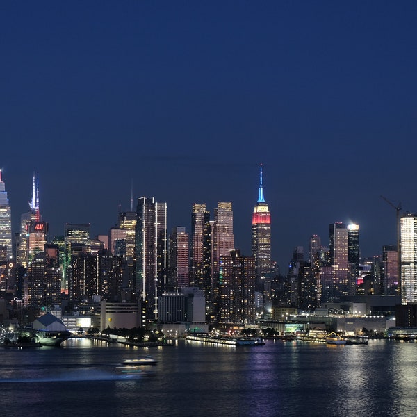 Breathtaking Manhattan Skyline Photograph - New York City Wall Art