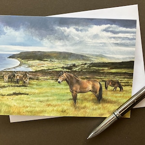 Cartão de saudação Exmoor Ponies at Porlock. Cartão em branco com paisagem Exmoor