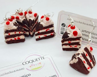 Boucles d’oreilles gâteau de la Forêt-Noire/Gâteau au chocolat à la crème/Gâteau aux cerises/Fait à la main en Espagne/Argile polymère/Bijoux alimentaires miniatures