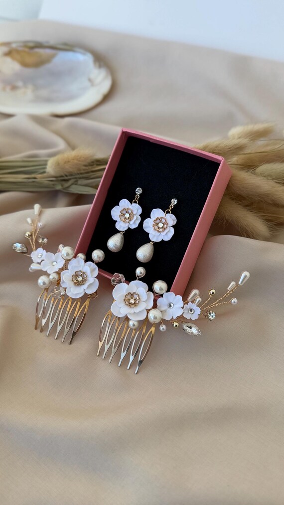 HANDMADE Elegant Pearl and Bead Hair Comb bridal pearl headpiece - Freshwater pearl and opal hair comb  main image 4