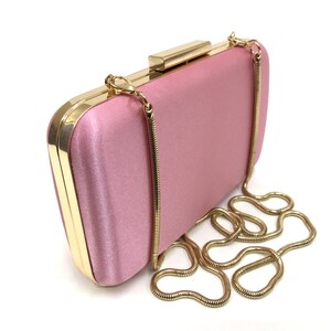 Pochette en satin rose, avec chaîne en plaqué or amovible, pochette de soirée rose doré, pochette rose en satin, sac à main de couleur claire, pochette demoiselle d'honneur