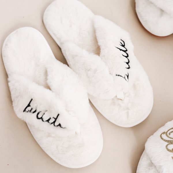 Bride and Babe Flip Flops, Unique Bachelorette Party Gifts, Bride to Be Accessories, Flufy Slippers for Her, Soft Bridesmaid Flip Flops