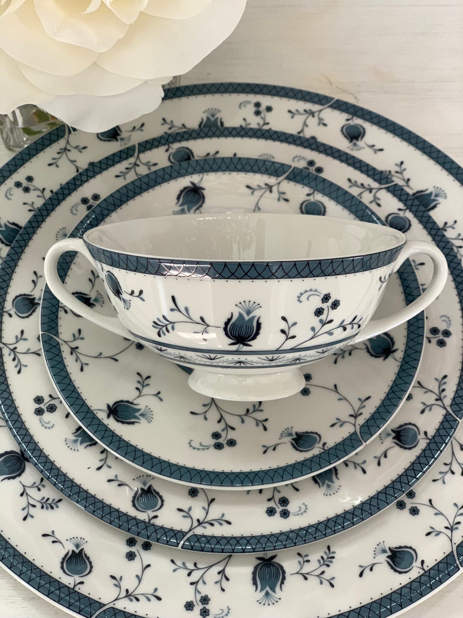 『芸術うー特価』　ロイヤルドルトン 『COUNTESS BLUE』　中皿　5枚 芸術うー特価』 ロイヤルドルトン 『COUNTESS BLUE』 中皿 5枚 芸術