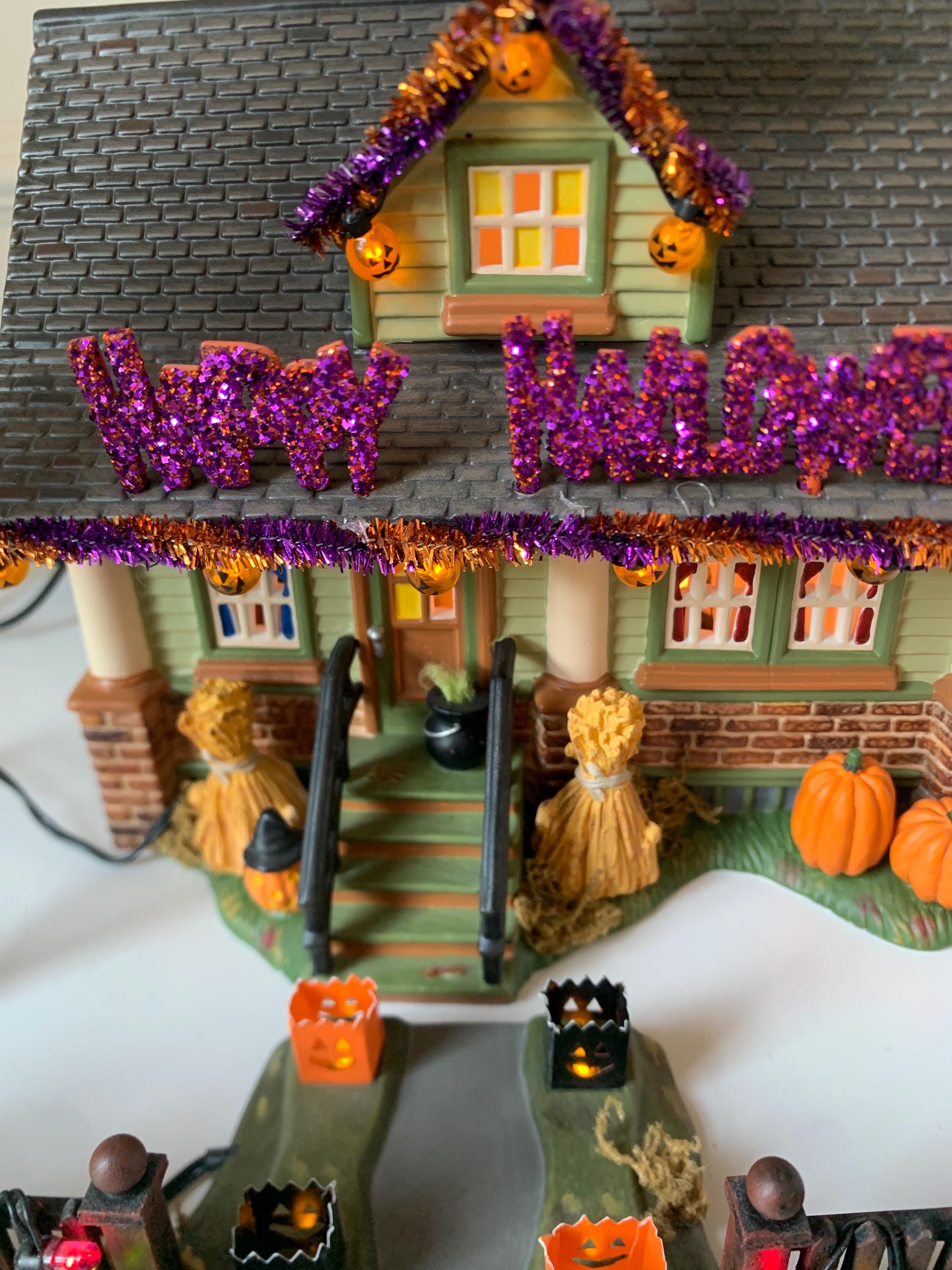 Department 56 1031 Trick or Treat Drive Halloween Gift Set in Box Department 56 1031 Trick or Treat Drive Halloween Gift Set in Box