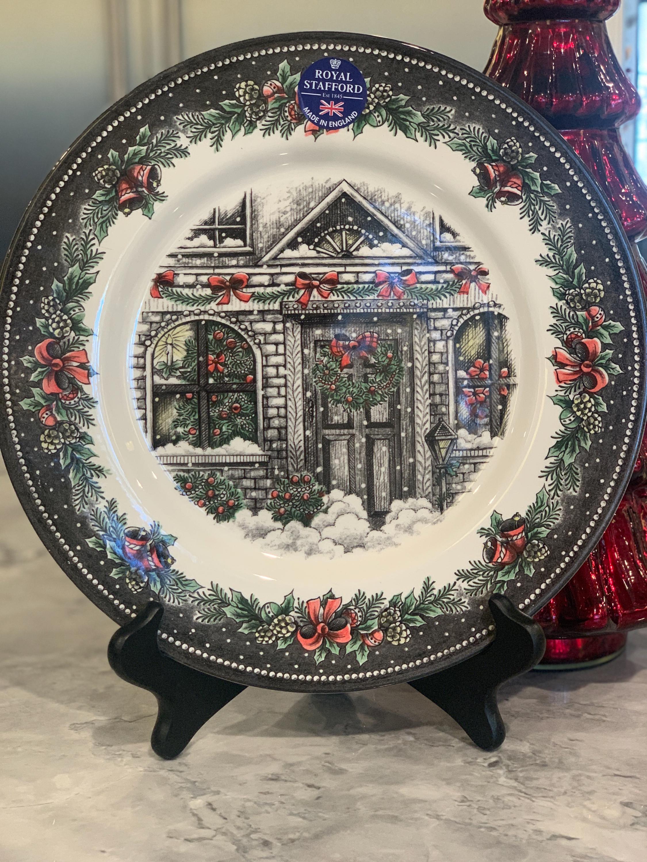 Set of 4 Royal Stafford Home for the Holidays Dinner Plates 11