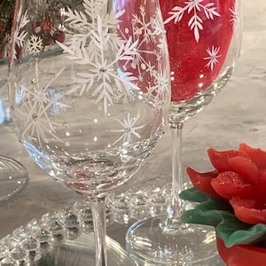 Vintage Holiday Wine Glasses - Etsy Vintage Holiday Wine Glasses - Etsy