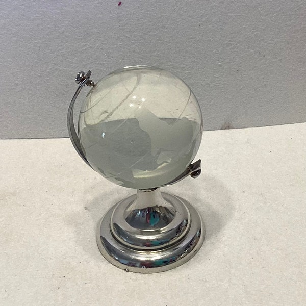 Etched Crystal World Globe With Silver Plated Stand Miniature Figurine 4”
