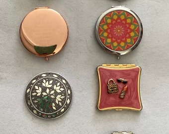 Vintage Compact Mirrors 8 Different Designs To Choose From