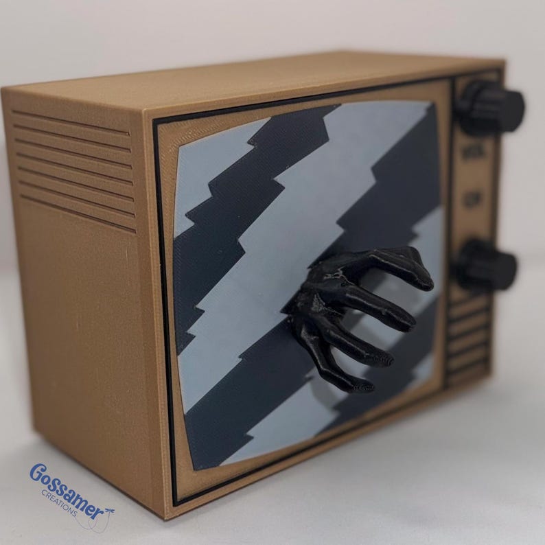 Retro TV Deck Box – 3D-Printed image 1
