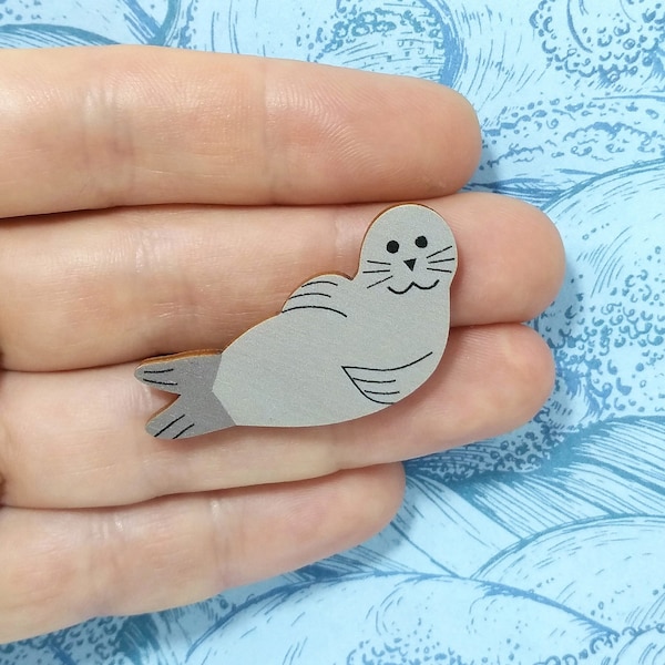 Seal Badge, Grey Seal Pin, Sealife Brooch, Sea Mammal, Common Seal, Sea Swimmer, Nature Pin, Coastal Pin