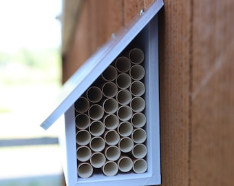 Modern Mason Bee house M - easy mounting, up to 32 straws