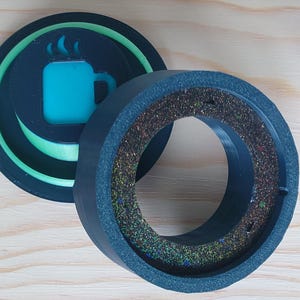 Vertuo pod cutter / opener to compost coffee grounds