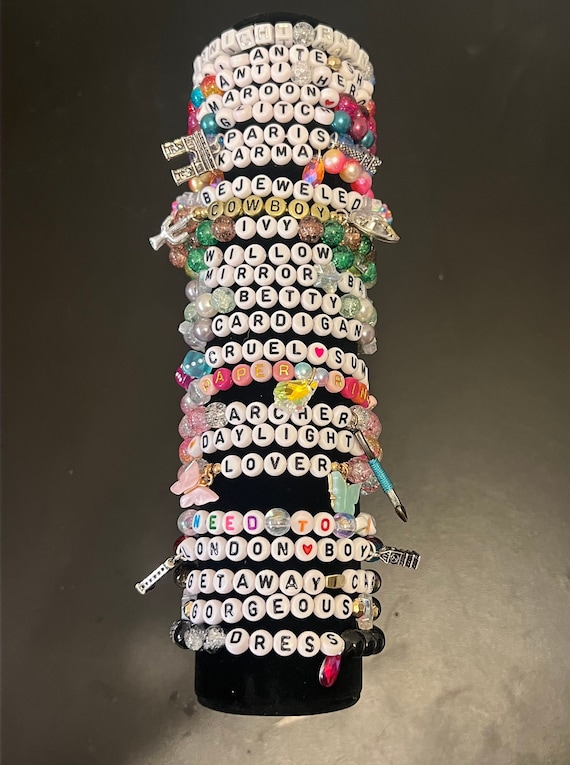 Taylor Swift Friendship Bracelets - 250+ Ideas - Pretty Providence