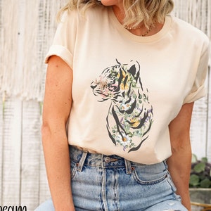 Tiger Face Shirt, Encouraging Shirt for Women, Wildflowers Tiger Design Shirt, Wildflowers Shirt, Vintage Tiger Shirts, Gift for Mom