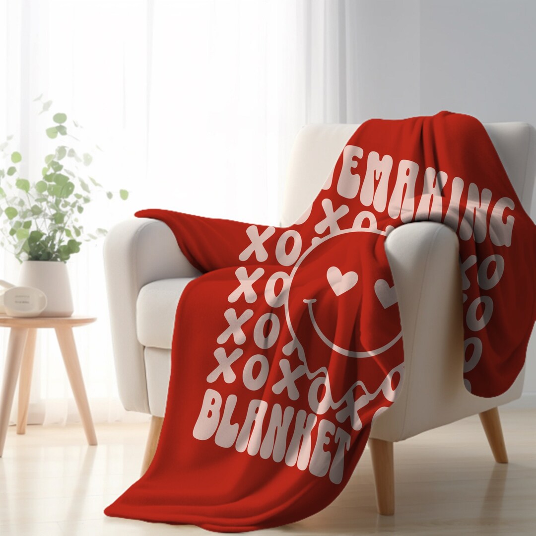 Custom Valentines Blanket, XOXO Blanket, Personalized Blanket, Blanket for Valentines Day, Gift