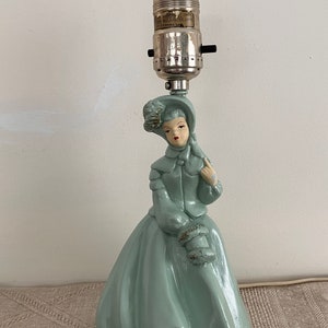 Vintage Figural 19th Century Lady Boudoir Lamp Chalk Ware Lady Lamp, 1940's Lady Lamp, Vintage Leviton Lamp, Boudoir Lady Lamp image 4