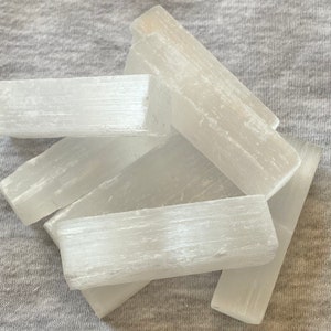 Selenite wand 6cm, cleansing crystal, UK