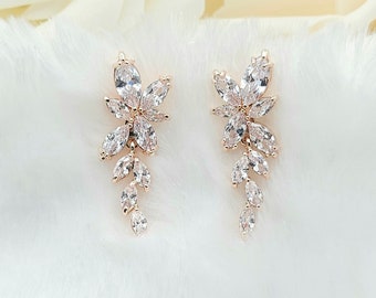 Leaf Bridal Earring. Leaf Bridesmaid Earring. Bridesmaid Jewelry. Bridal Jewelry . Rose Gold Leaf Earring. Silver leaf Earring.