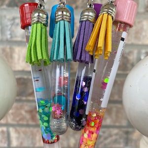 Phlebotomy glitter floating keychain. Lab. Lab test tube. Blood tube. Blood vial. Nurse, lab tech keychain. Vial. Lab. Specimen