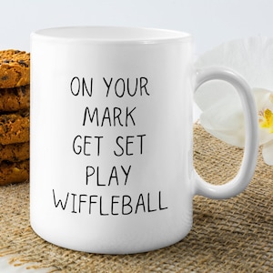 Tasse de joueur de Wiffleball, cadeau pour Wiffleball, sport extérieur intérieur, cadeau de Wiffleball, sur votre marque Get Set Play Wiffleball, Wiffle Ball Coach