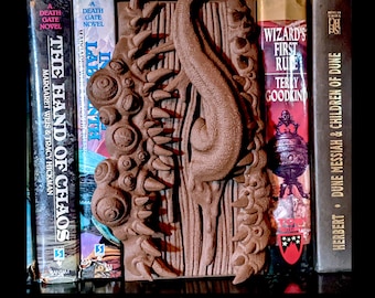 Mimic Book Nook: 3D Printed Fantasy Bookshelf Insert