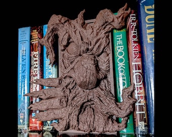 Tree Monster Book Nook: Discover Fantasy Horror Magic | Perfect Gift for Book Lovers, Halloween and Horror Fans, and Tabletop Gamers