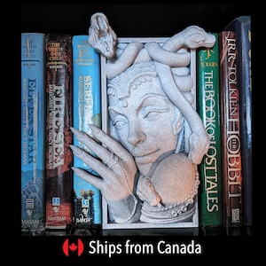 Medusa Book Nook – 3D Printed Gothic Bookshelf Insert