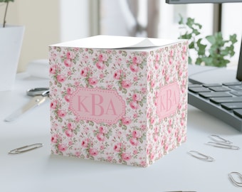 Mémo cube autocollant monogrammé shabby chic, pense-bêtes, patchwork de papeterie florale, bloc-notes personnalisé, motif cottagecore,